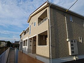 クオーレ 201 ｜ 群馬県高崎市下中居町364-5（賃貸アパート1LDK・2階・48.65㎡） その1