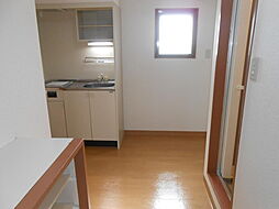 コマザワビル 3階1Kの室内