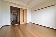 ※同建物の別のお部屋の写真です。