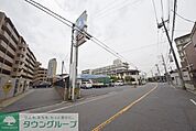ローソン川口元郷1丁目店 徒歩7分。 540m