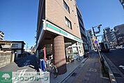 ローソンストア100大宮桜木町店 徒歩6分。コンビニ 480m
