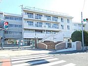 さいたま市立中島小学校 739m