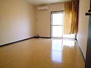 2階以上はじゅうたん張りです