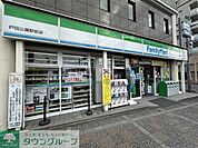 ファミリーマート　戸田公園駅前店 徒歩6分。 410m