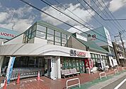 魚悦浦和大久保店 1611m