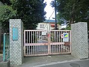 川口市立本町保育所 1096m