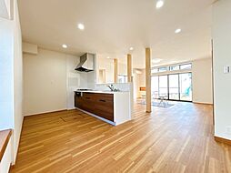 鈴鹿市岸岡町 戸建て