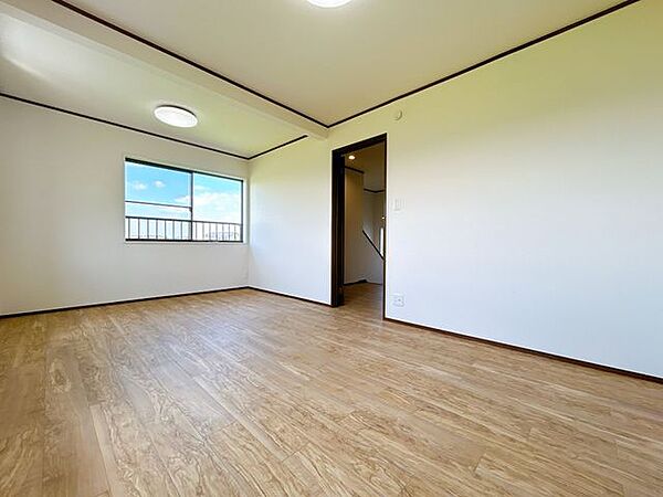 洋室を拡大表示