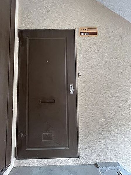 【外側玄関】