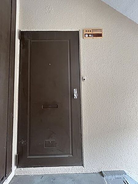 玄関を拡大表示