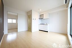 オウルージュ鶴里駅前 102 1階1LDKのリビング/ダイニング