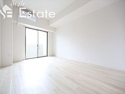 アールグラン瑞穂 102 1階1Kのリビング/ダイニング