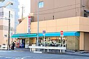 株式会社ヤオキスーパー太閤通店（831m）
