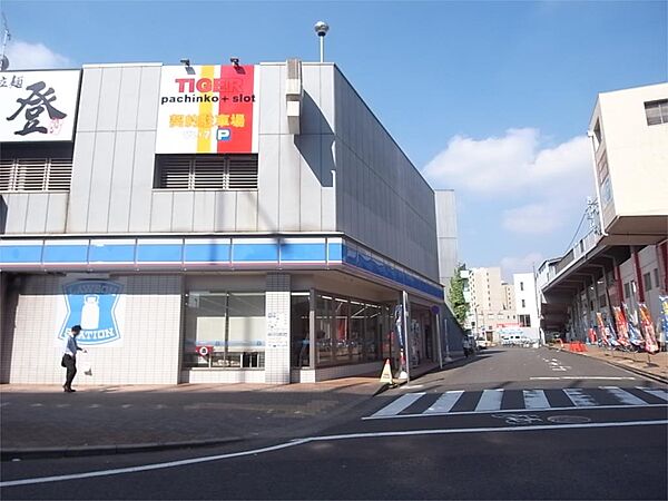 画像16:ローソン 名鉄堀田駅前店（239m）