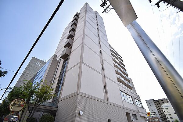 大阪府大阪市北区中津6丁目(賃貸マンション2K・8階・34.41㎡)の写真 その1