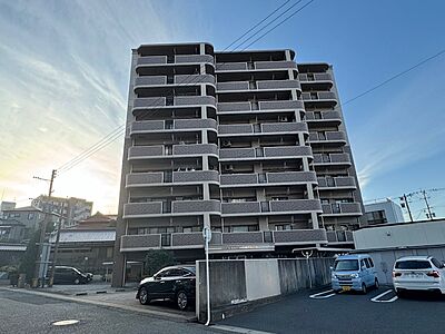 外観:スーパー、コンビニ、郵便局、バス停など徒歩圏内の好立地です。 外観:スーパー、コンビニ、郵便局、バス停など徒歩圏内の好立地です。