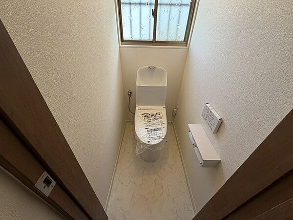 トイレを拡大表示