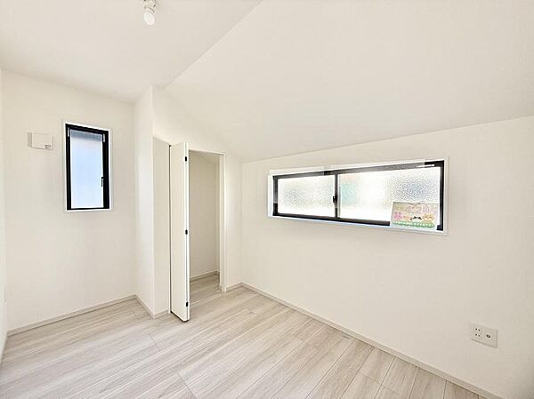 寝室を拡大表示