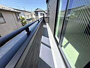 1号棟  ■ 心地よい風と光を感じる、くつろぎのバルコニー