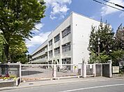 小学校 508m 調布市立第三小学校