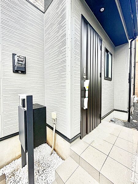 玄関を拡大表示