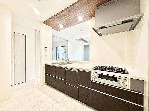 キッチンを拡大表示