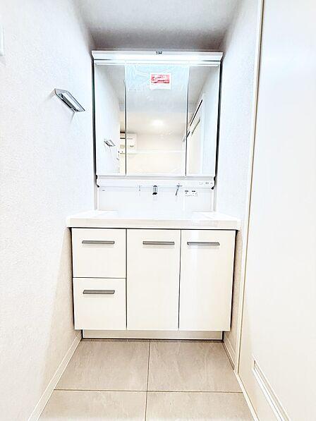 ■朝の準備がスムーズにできる広さです
