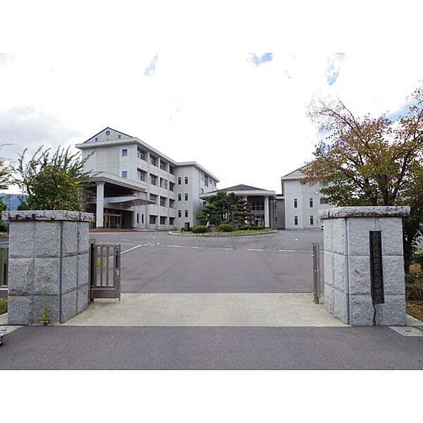 画像22:高校・高専「長野県諏訪実業高校まで3379ｍ」