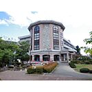 中学校「諏訪市立諏訪中学校まで677ｍ」