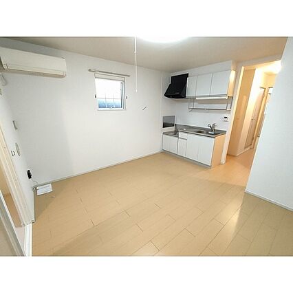 セイバリーベル_内装_0