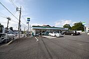 ファミリーマート船橋藤原店 656m