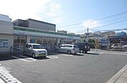 ファミリーマート市川欠真間店 816m