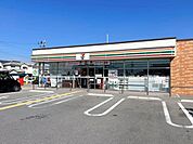 【周辺環境】セブンイレブン赤穂尾崎店まで約550ｍ（徒歩約7分）です。 600m