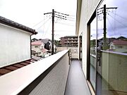 日当たり良好でお洗濯もはかどります♪
