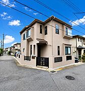 角地で陽当たり良好の４SLDK！頭金０円から購入可能です。