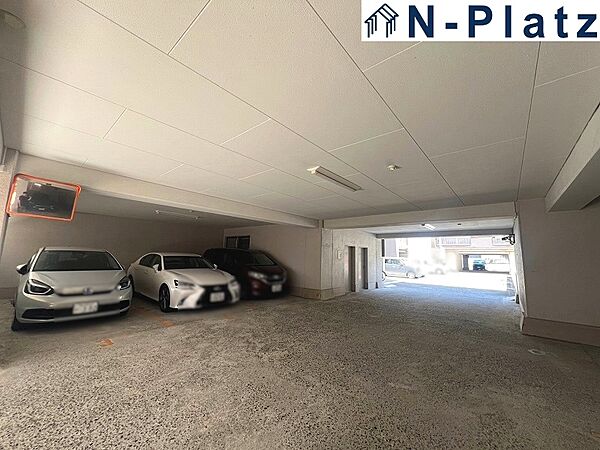 駐車場を拡大表示