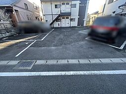 6 / 10