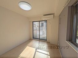 JR片町線(学研都市線) 鴻池新田駅 徒歩5分の賃貸アパート 1階1Kのリビング/ダイニング