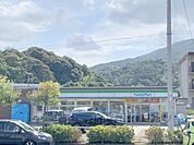 ファミリーマート　生駒壱分インター北店まで90メートル