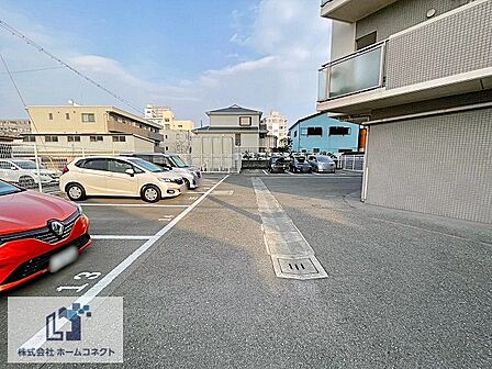 駐車場|(※最新の空き状況はお問い合わせください)