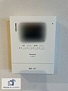 モニターホン｜訪問者の姿を事前に確認でき、防犯面も安心です。