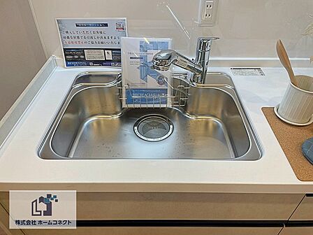 キッチン設備｜お手入れしやすいステンレス製シンクを採用。