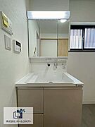 洗面化粧台新調