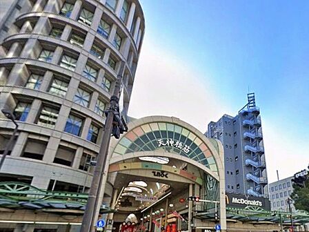 周辺環境|天神橋筋商店街:徒歩9分(650m)