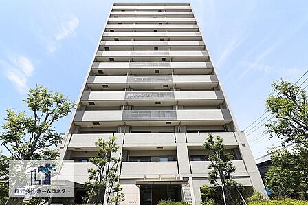 外観|平成22年2月に完成したRC造地上14階建てのマンション。オートロック完備。