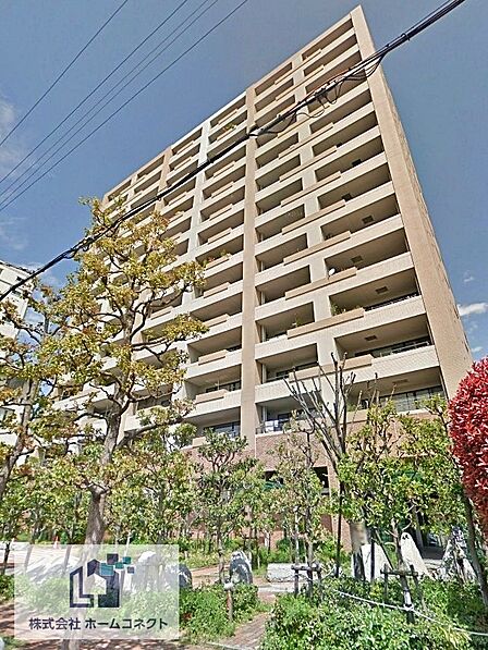 外観｜平成12年3月に完成したRC造地上14階建てのマンション。徒歩15分圏内で、2駅2沿線ご利用いただけます。