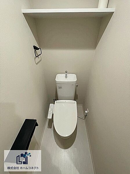 トイレ新調｜ウォシュレット機能付きのトイレになります。