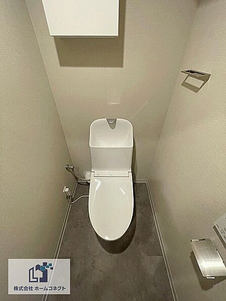 トイレ新調|ウォシュレット機能付きのトイレになります。
