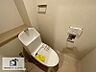 トイレ：トイレ新調｜ウォシュレット機能付きのトイレになります。
