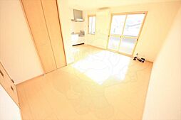 アドゥニスハイツC 1階1LDKのリビング/ダイニング